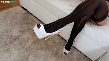 Pure bj pretty babe lara west knows how to work with that big cock 1080