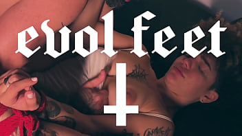 What would you do with my feet tied and my hot pussy