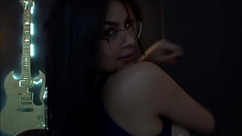 Sensual latina amateur