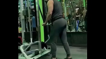 Cambiando para ustedes y tú me ayudarías con la barra desde atrás