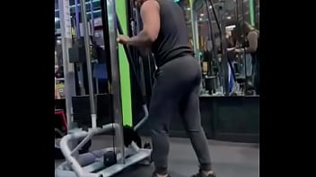 Cambiando para ustedes y tú me ayudarías con la barra desde atrás