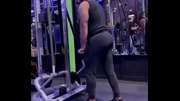 Cambiando para ustedes y tú me ayudarías con la barra desde atrás