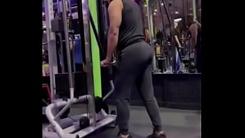 Cambiando para ustedes y tú me ayudarías con la barra desde atrás