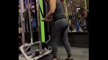 Cambiando para ustedes y tú me ayudarías con la barra desde atrás