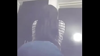 Ella Tiene Tremendo Culote thumbnail