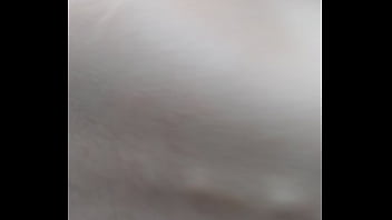 Me meten todo y se viene dentro de mi