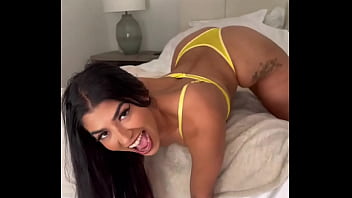 All smiles bc i’m about to have sex with the hottest babes today