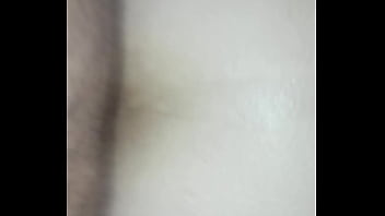 Fodendo a buceta e dando leite nas teta