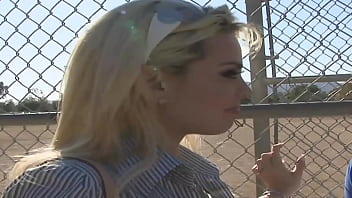 Kylie reese is a lesbian teen hunter Kylie reese is a lesbian teen hunter