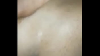 Chatte qui a besoin de bite