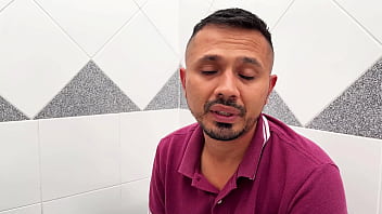 Doctoras Pervertidas Se Comen El Culo De Su Paciente Homosexual Y Les Da Una Sorpresa Parte 1 thumbnail