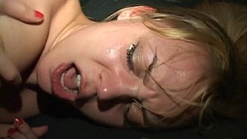 Men satisfy their sexy gfs