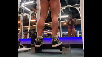 Ensinando a treinar panturrilha mas acabei mostrando outra coisa…