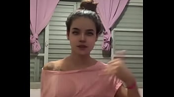 Deraah novinha 18 sabe ser safada