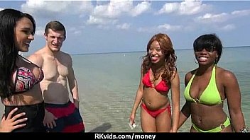 Amateur girl accepts cash for sex from stranger 27