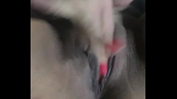 Masturbandome y gozando