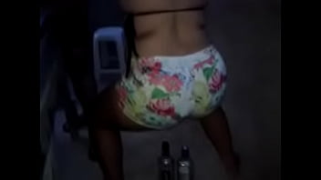 Metal rebolando rabo