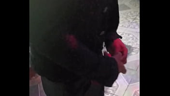 Aposte con un amigo a mi mujer y sali perdiendo tuve que dejar que se la coja Aposte con un amigo a mi mujer y sali perdiendo tuve que dejar que se la coja