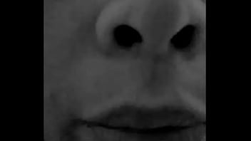 Tetona infiel manda video a su amante