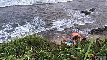 Transei com uma loira gostosa que conheci na praia
