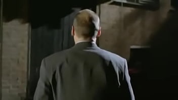 Vídeo de verificación charmless man blur oficcial video