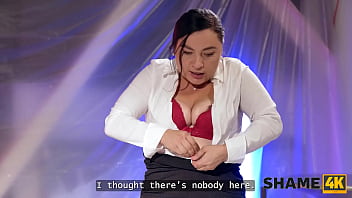 Shame4k mrs boss is masturbating during her lunch break and fucking