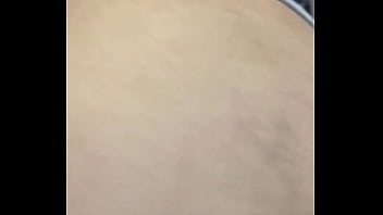 Gozando con el dildo adentro