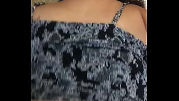 Gozando con el dildo adentro