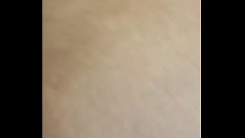 Gozando con el dildo adentro