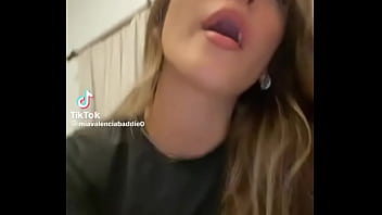 This girls smile will make you go crazy