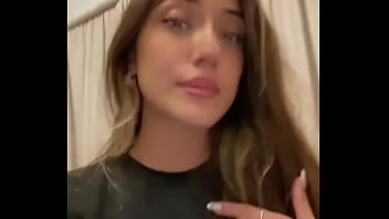 This girls smile will make you go crazy