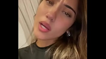 This girls smile will make you go crazy