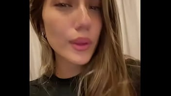 This girls smile will make you go crazy