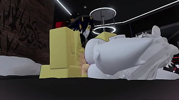 Culeando a una furrita dentro de un condito de roblox