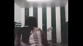 Lili gostosa com seu cuzão