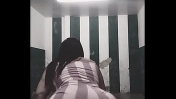 Lili gostosa com seu cuzão