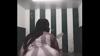 Lili gostosa com seu cuzão