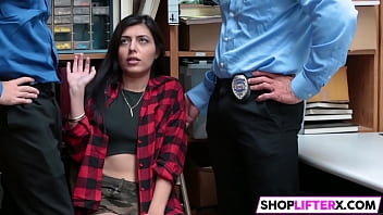 Gal shoplifter is in a tight corner