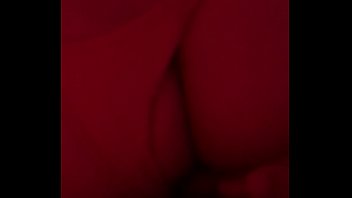 Nina Gemendo Com O Tira E Bota thumbnail