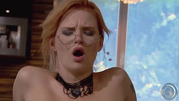 Auch geschäftlich führt man tarra white nicht hinters licht aber für nen schönen kolben macht sie kompromisse