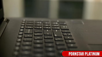 Blonde babe leya falcon rides jamie knoxx's massive dick like a pro