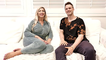 Huge boobs blonde milf brianna dymond fucking big cock stud