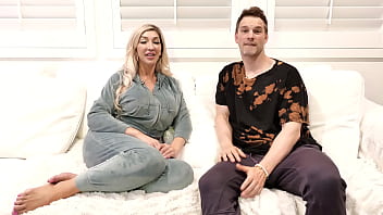 Huge boobs blonde milf brianna dymond fucking big cock stud