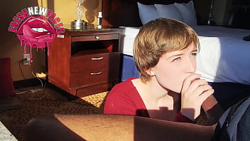 White teen learns how to give head