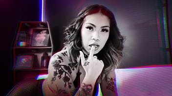 Yumi sins spread her delectable legs for a satisfying pussy pounding