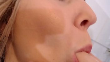 Beautiful body on chick