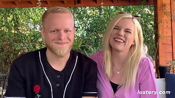 Couple records themselves on cell phone Couple records themselves on cell phone