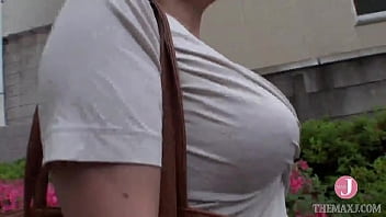 五十路爆乳人妻・美都子 若い男の中出しに熟マンを火照らせ絶叫イキ! イントロ 五十路爆乳人妻・美都子 若い男の中出しに熟マンを火照らせ絶叫イキ! イントロ