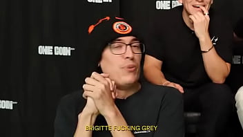 One coin video puvlo vs 20 mujeres trans