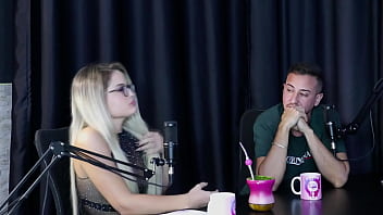 Os atendimentos que faz com as duas namoradas não ia curtir fazer gang bang com desconhecidos e quando foi pro motel lexi mallet sheer red